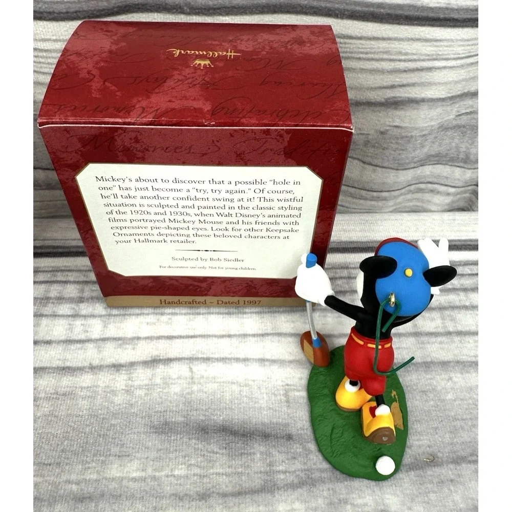 HALLMARK KEEPSAKE‎ ORNAMENTS  MICKEYS LONG SHOT 1997  I DIG GOLF CLIP ON  1996